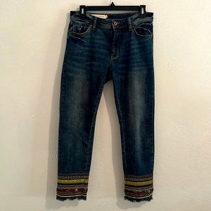 Anthropologie Pilcro and the Letterpress jeans with embellished hem Sz 26